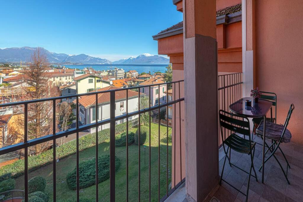 Garda Lake View Apartment 데센자노델가르다 외부 사진